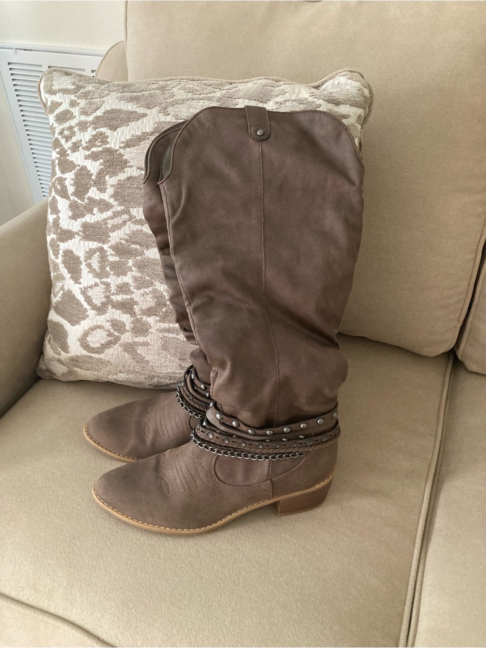 Women's Tall Brown Western-Style Boots with Studded Wrap